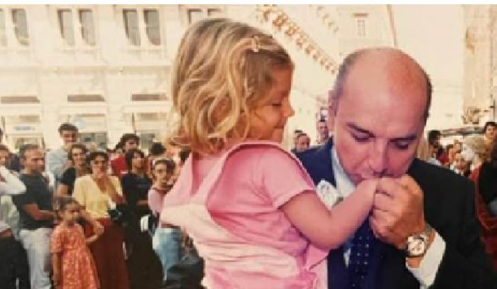 Il sindaco Dipiazza e il "tuffo nei ricordi" con una foto dei primi anni 2000