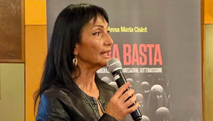 "Fuori dal Coro" e la lista islamica: poligamia, cimiteri separati e leggi parallele?