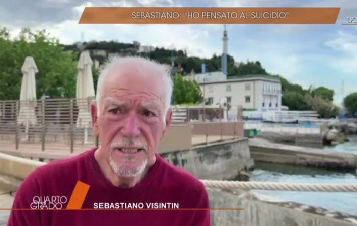 Seba a Quarto Grado, in maglione rosso: il dolore composto di un uomo che chiede verità per Lilly