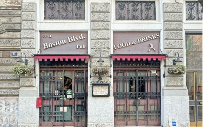 Trieste, in vendita lo storico Boston Pub di Viale XX Settembre