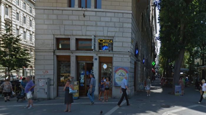Largo Bonifacio, infarto improvviso per un'anziana: salvata dagli angeli del 118 