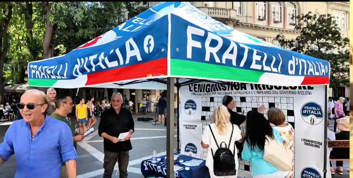 Giustizia, sicurezza e ironia: Fratelli d'Italia saluta l’estate con un maxi cruciverba in centro a Trieste (VIDEO)