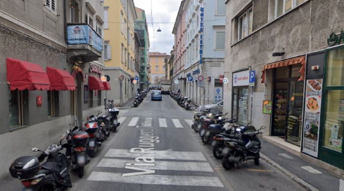 Via Timeus, marocchino sorpreso dentro un esercizio commerciale: arrestato dalla Polizia