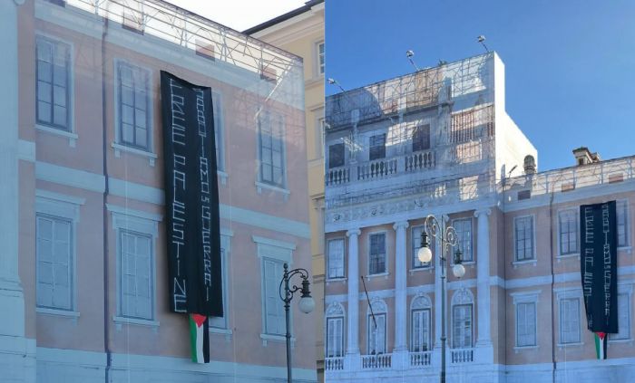 Striscione “Free Palestine” esposto da Palazzo Carciotti nel giorno della Barcolana