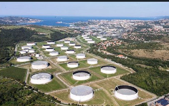 SIOT risponde Partito Liberaldemocratico FVG: “Nessun petrolio russo a Trieste, solo greggio kazako”
