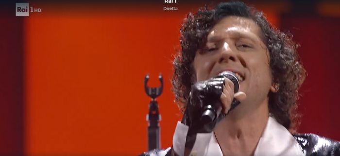 Sanremo, Ermal Meta: "Per tutti i bambini silenziati dalle bombe"
