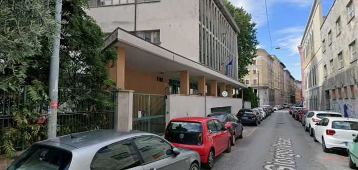 Scuole di Trieste, partiti i lavori in via Vasari: “Intervento urgente su tetto e bagni” (VIDEO)