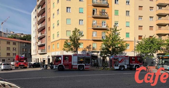 Incendio  in viale D’Annunzio a Trieste: una persona morta nel rogo al quinto piano
