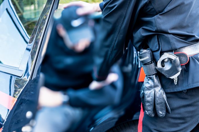 Arrestato a Trieste iracheno irreperibile dal 2023: Carabinieri lo individuano alla fermata del bus
