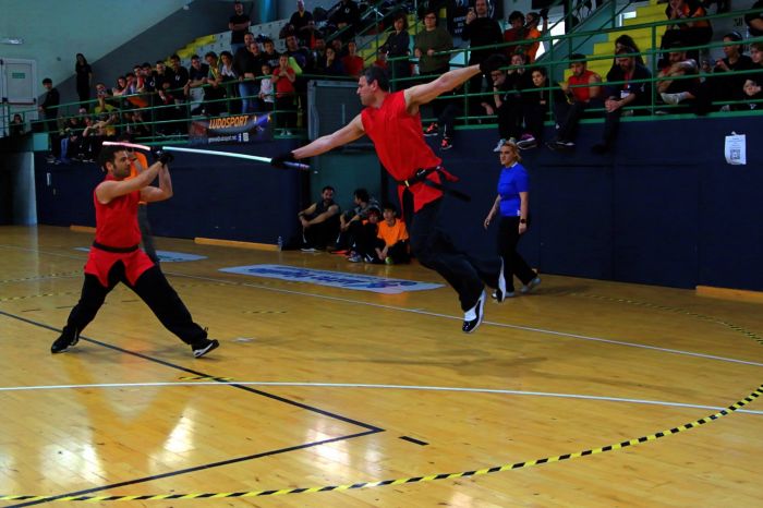"Guerre stellari" a Trieste, in città il primo  torneo di scherma con spade laser