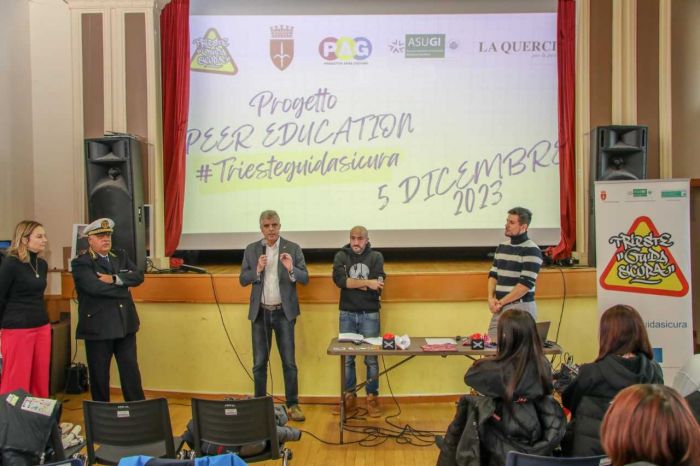 Nell'ambito del progetto #triesteguidasicura questa mattina al Polo Toti conclusivo di “Peer Education”