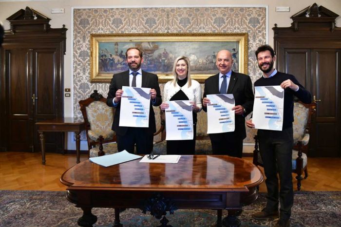 Oltre un milione di euro per incentivare il traporto pubblico marittimo: 100.000 nuovi passeggeri con le linee in più