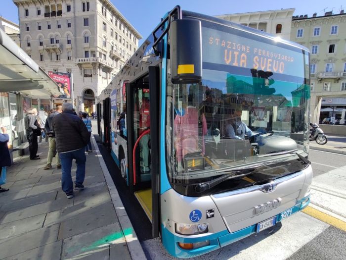 Carnevale nei rioni, tutte le deviazioni degli autobus fino al 15 febbraio 