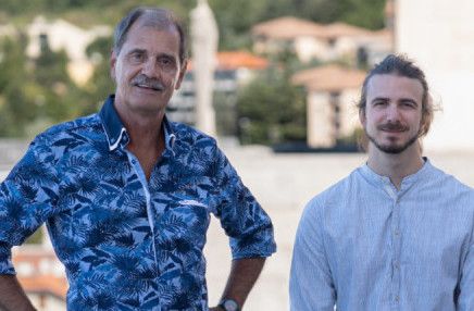 Dalla “medusa uovo fritto”, l’Università di Trieste svela un sistema digerente articolato e specializzato