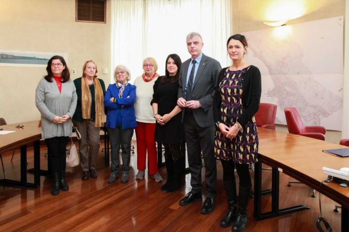 Giornata contro la violenza sulle donne, presentate le iniziative del Comune di Trieste e del terzo settore