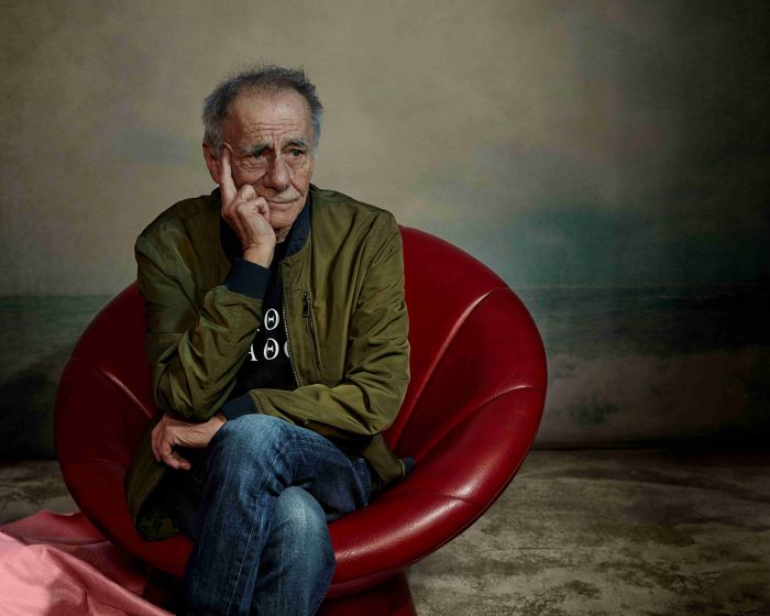 Roberto Vecchioni al Rossetti, il professore della musica live a Trieste con il “Tra il silenzio e il tuono Tour”