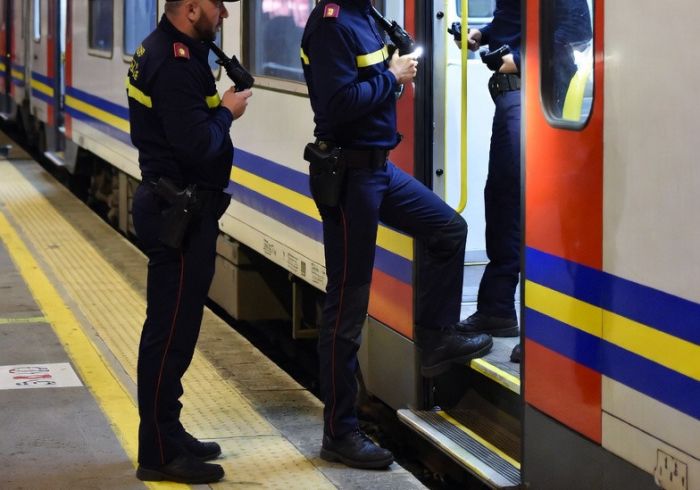 Rapine ai passeggeri su treni Fvg, sgominata baby gang