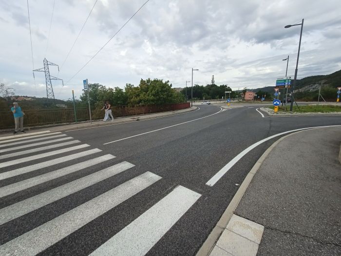 “Abbiamo rischiato di essere investiti”: la voce di un cittadino a Cattinara (FOTO)