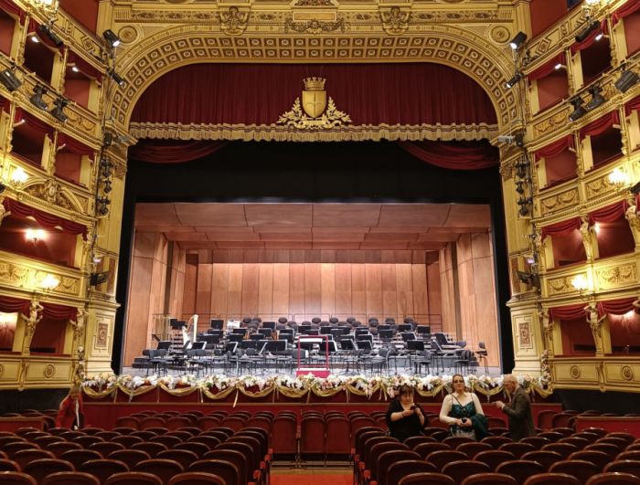 Concerto di fine anno al Teatro Lirico G. Verdi: quando la musica unisce davvero