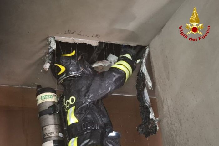 Pordenone, incendio in un ristorante: fiamme nella cappa e nel controsoffitto