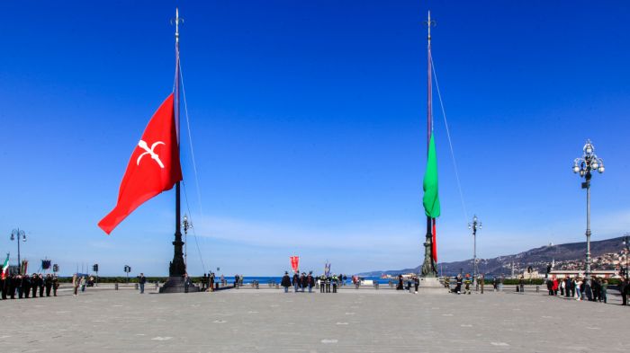 70o ritorno di Trieste all'Italia: sabato frecce tricolori, fiaccola, banda e alzabandiera