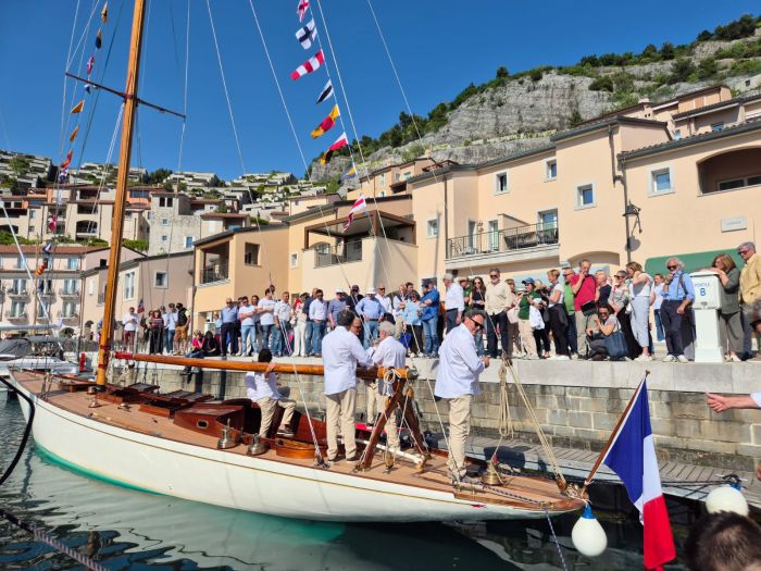 Fantàsia incanta Portopiccolo: il gioiello nautico del 1914 torna a splendere sul mare (FOTO)