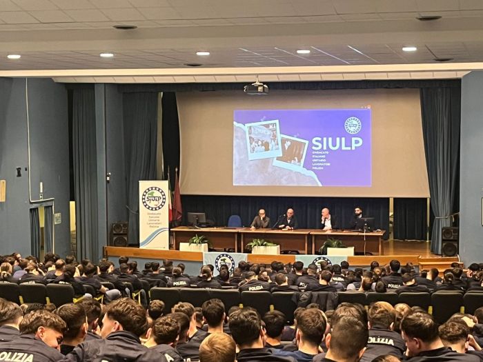 SIULP a Trieste con gli allievi del 231° corso: “Essere poliziotti significa servire con dignità e consapevolezza