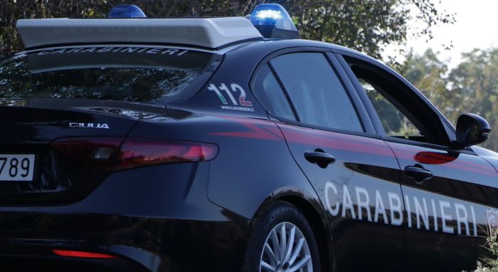 Arsenale ambulante: sembrava un meccanico, era un sospetto scassinatore