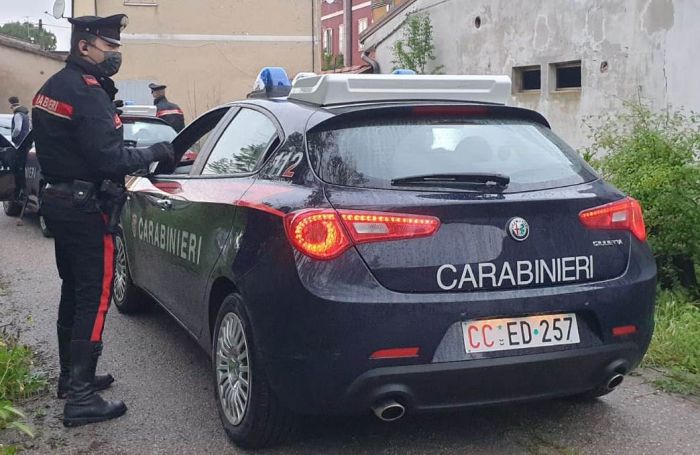 “Il nipote ha bisogno di soldi per un’operazione”: anziano triestino truffato in casa
