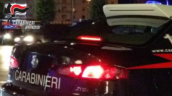 Camorra: va a una festa, preso latitante a Scampia