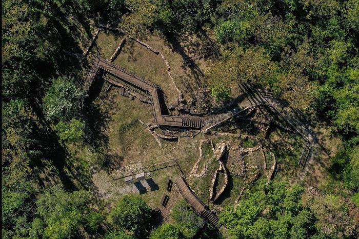 Visita al Castelliere di Elleri e alla Necropoli: Sabato 29 marzo con Lidia Rupel