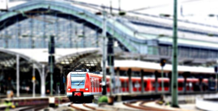 Da oggi primo treno alta velocità del Sudest asiatico (ed è cinese)