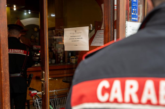 Trieste, chiusi due bar in zona piazza Garibaldi: pien de note imbriaghele e tossichelle e continue risse