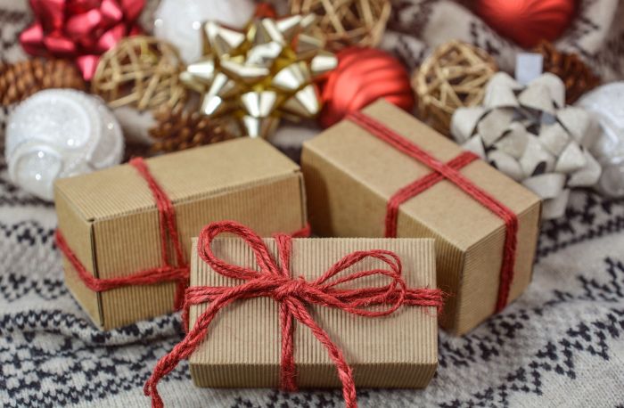 Natale, italiani scelgono shopping online, occhio alle truffe