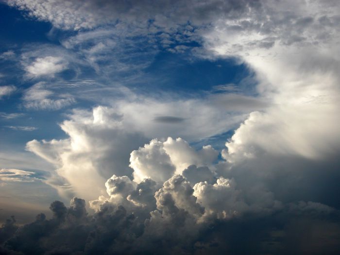 Il meteo di lunedì 7 ottobre, cielo nuvoloso 