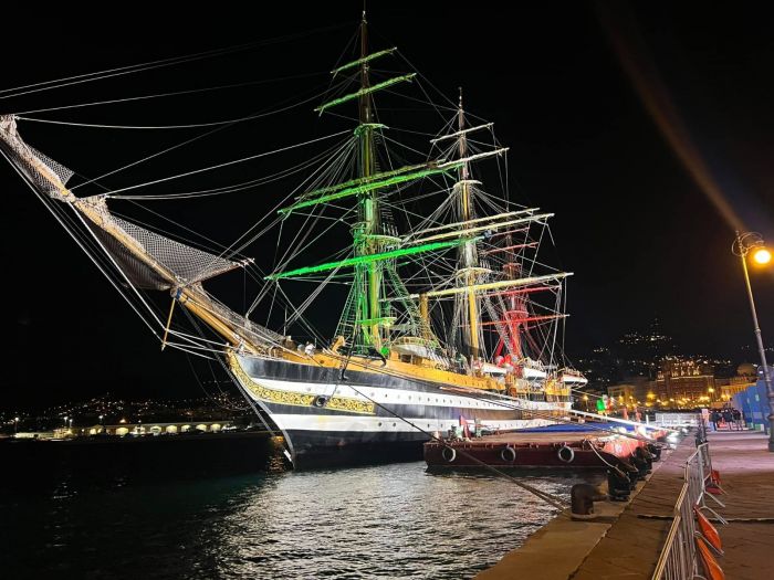Il ritorno del Vespucci: orgoglio nazionale a Trieste dopo 46.000 miglia intorno al mondo