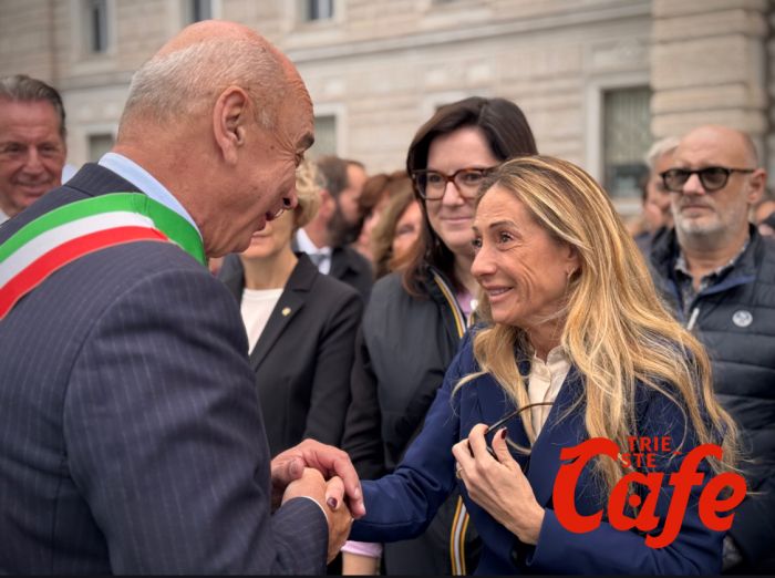 “Attenti alle voci false”, Dipiazza spiega come difendersi dalle telefonata truffa (VIDEO)