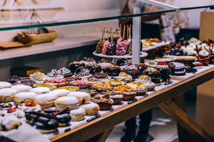 “Pastine tutte schiacciate e nel sacchetto del pane”: disavventura di una triestina in pasticceria 