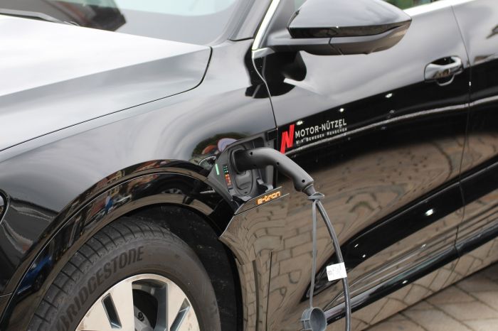 Auto elettrica, dalla Cina pronta "Mona", l'auto low-cost da 20 mila euro!