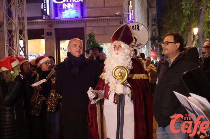 Inaugurata la fiera di San Nicolò. Dipiazza: «Oggi la città ritrova la sua magia» (FOTO - VIDEO)