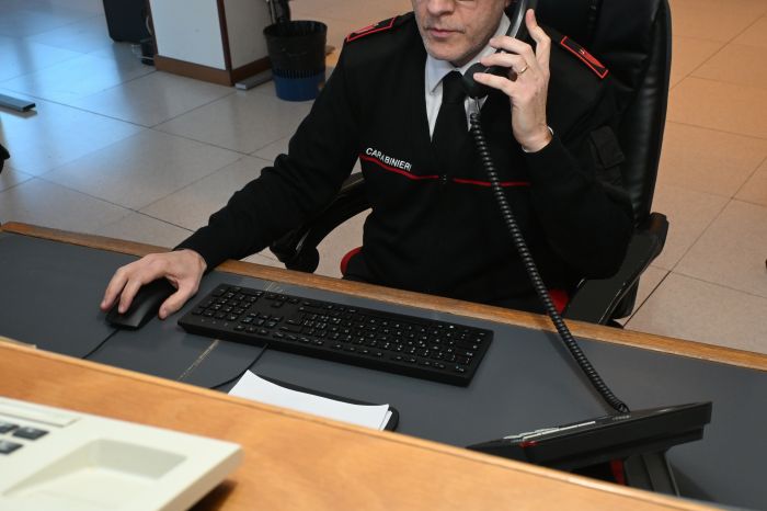 Finto carabiniere al telefono, anziano fa un bonifico da quasi 40mila euro ma la truffa viene bloccata