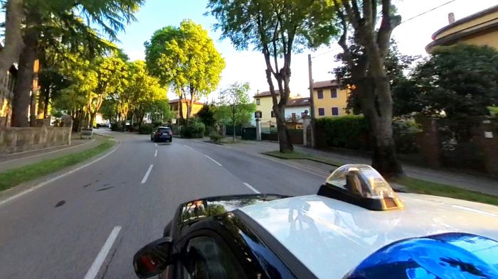 Denunciati dai Carabinieri: stipulavano contratti di energia elettrica per conto di un'azienda ignara di tutto 