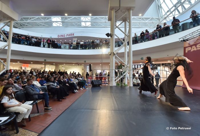 Città Fiera accende la danza: oltre 70 allievi in scena con Samuel Peron per “Passi Diversi”