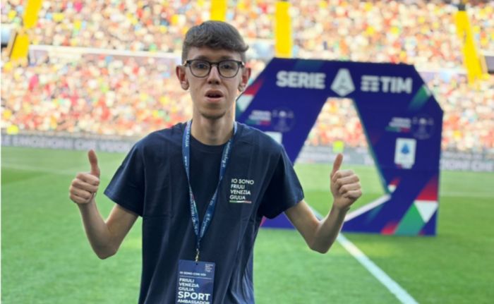 Gli atleti "Io Sono FVG" sfilano al Bluenergy stadium prima di Udinese-Roma, c'è anche Matteo Parenzan!