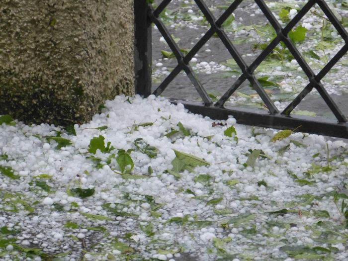 Meteo: weekend "estremo" in Italia tra super caldo e grandine