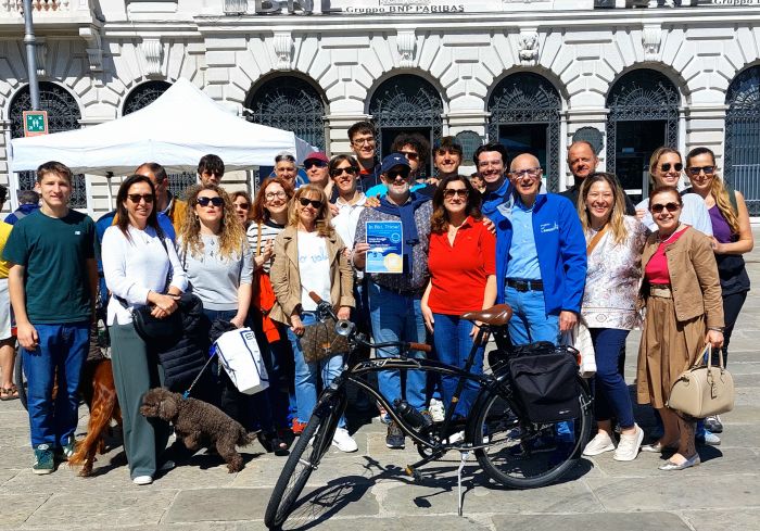 "In bici Trieste", boom di partecipazione: giovani e istituzioni insieme per la mobilità sostenibile