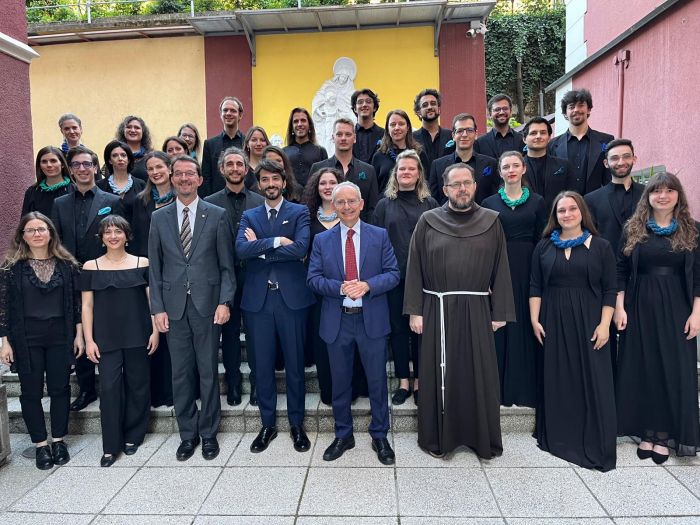 Successo di Vikra a Sarajevo del Coro da Camera della Glasbena Matica: impegno per dialogo tra popoli
