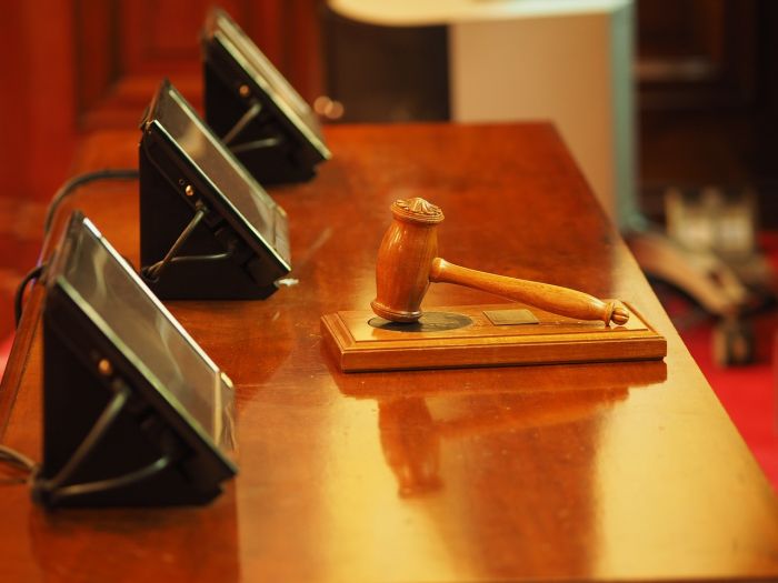 Cassazione, convivenza conta per assegno di divorzio