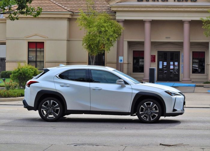 SUV Ibridi: La Sintesi Perfetta tra Potenza ed Efficienza