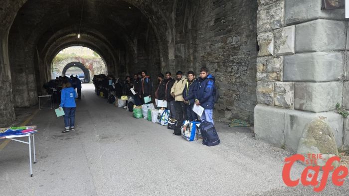 Fuori dal Coro denuncia mercato nero dei visti: Trieste porta dell’immigrazione clandestina?
